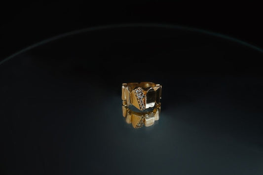 Theta Ring